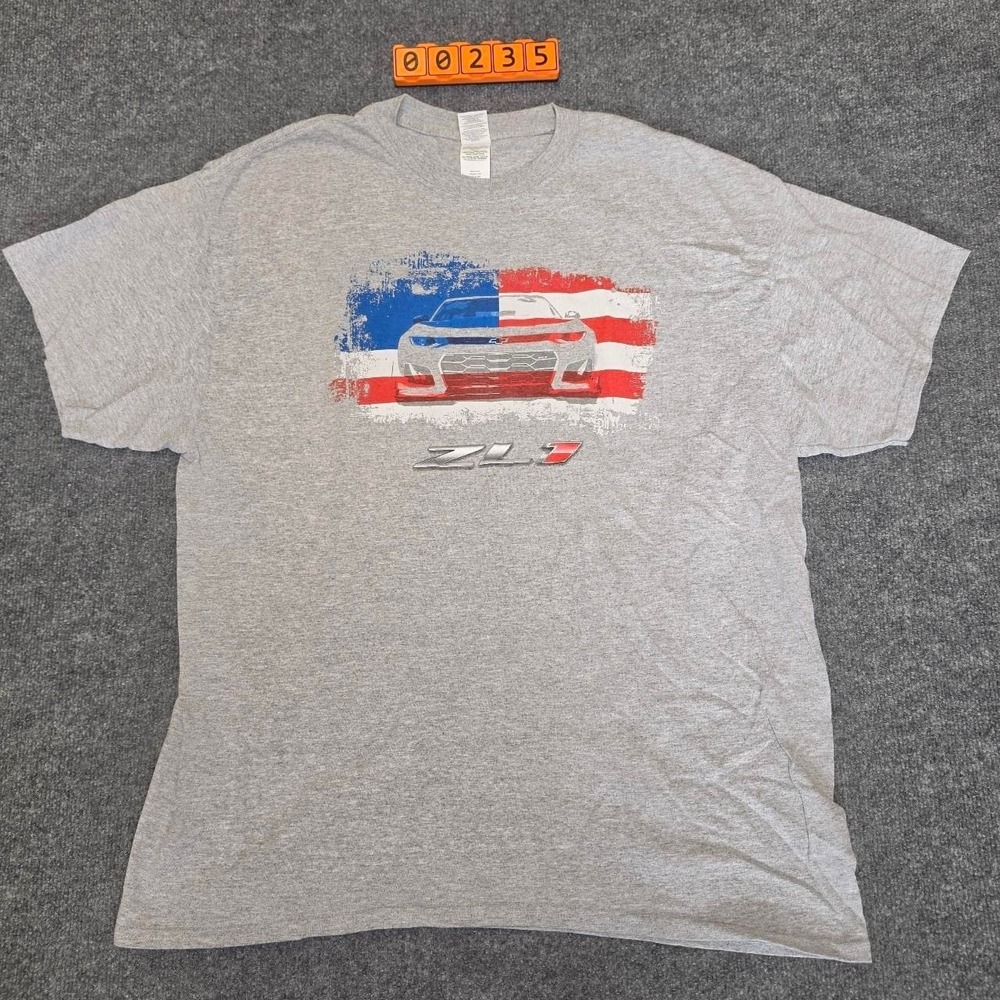 Gray Gildan Chevrolet ZL1 American Flag Car T-Shirt with white car graphic. XL